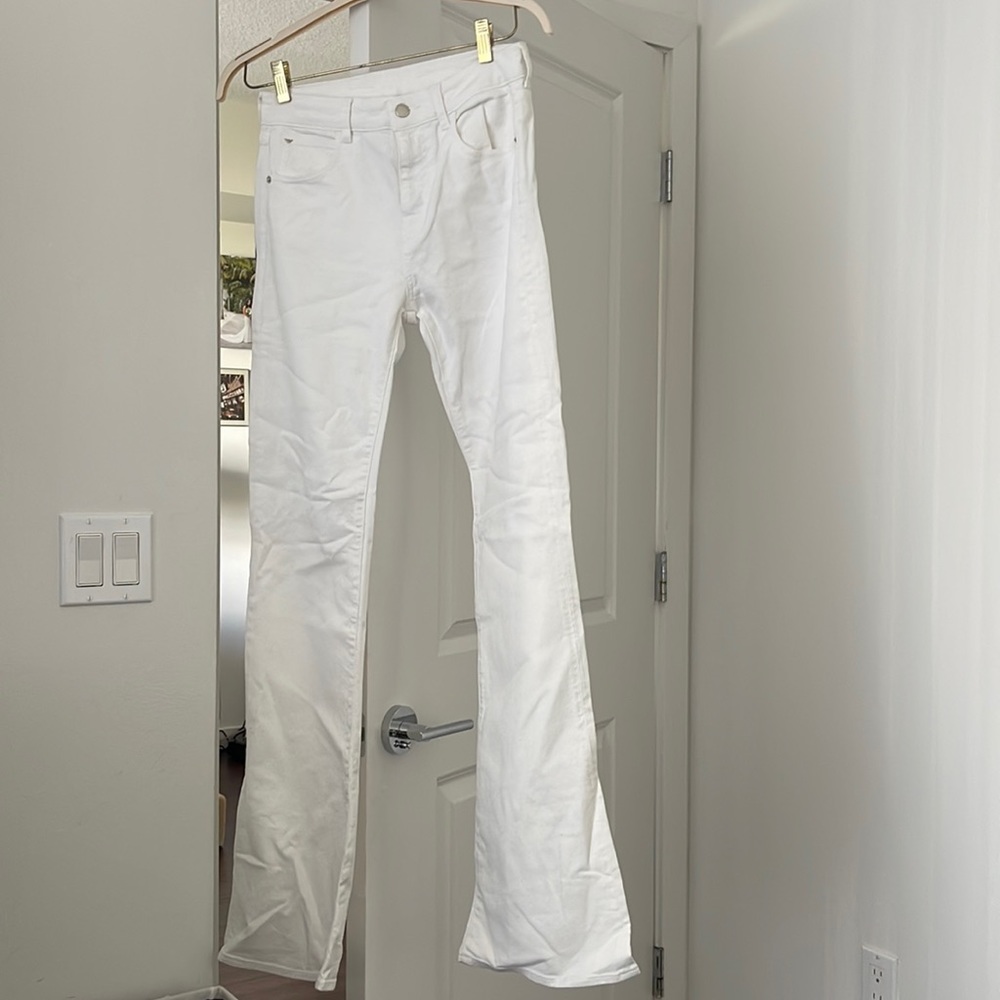 White bell-bottom Georgio Armani jeans never worn!